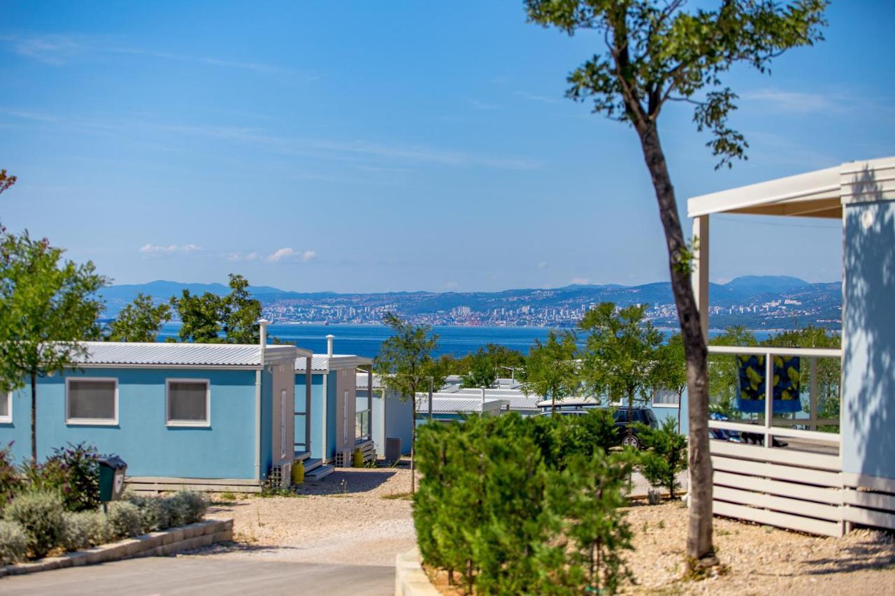 Mobile Homes Camping Omišalj Екстериор снимка