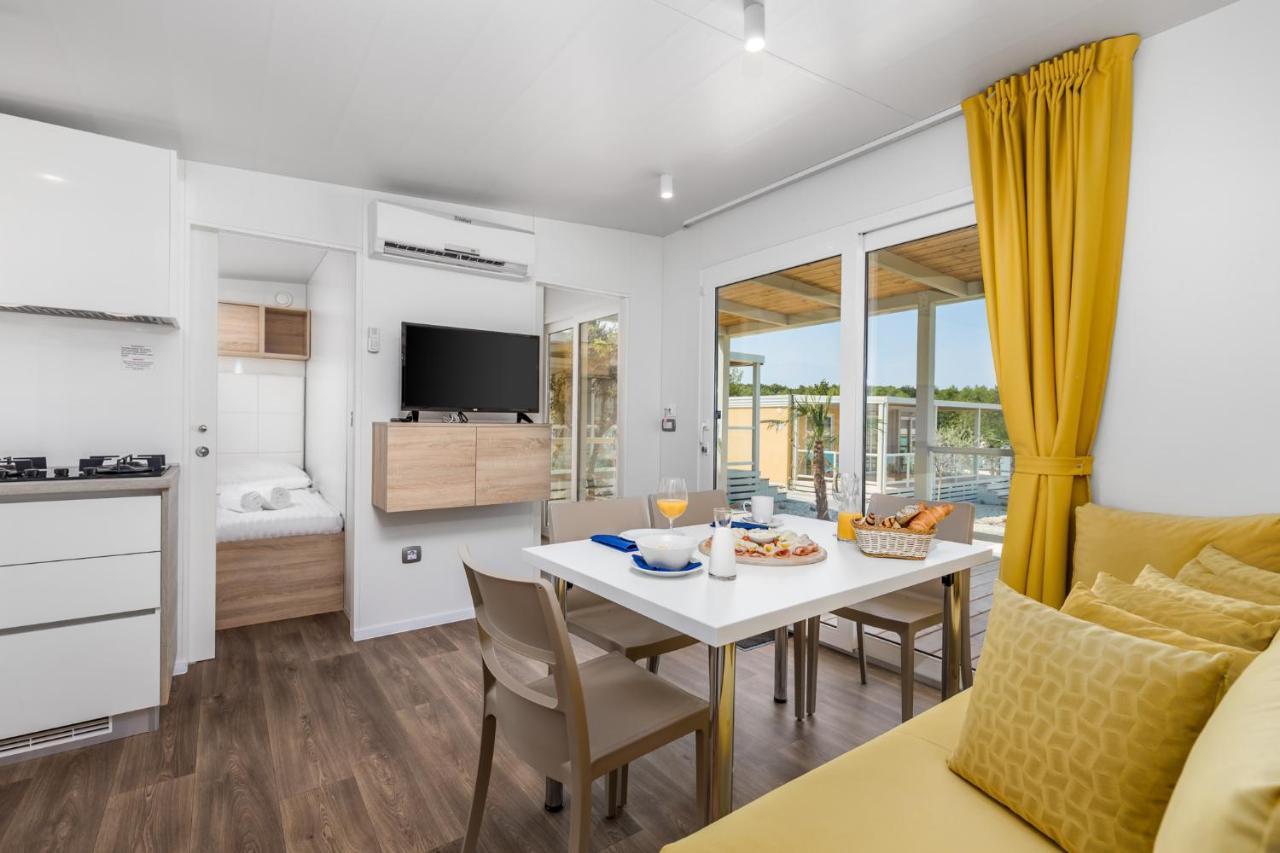 Mobile Homes Camping Omišalj Екстериор снимка